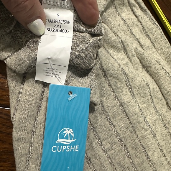 CUPSHE Women's knit Jumpsuit V Neck Sleeveless Wide leg pockets adjustable sz S - Picture 12 of 14